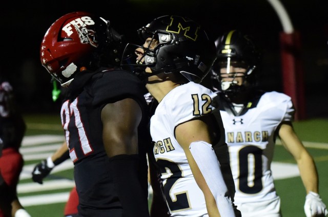 Big Knight: Toray Davis' 8 TDs spoils Monarch, transfer QB Nico Rizzello's upset bid